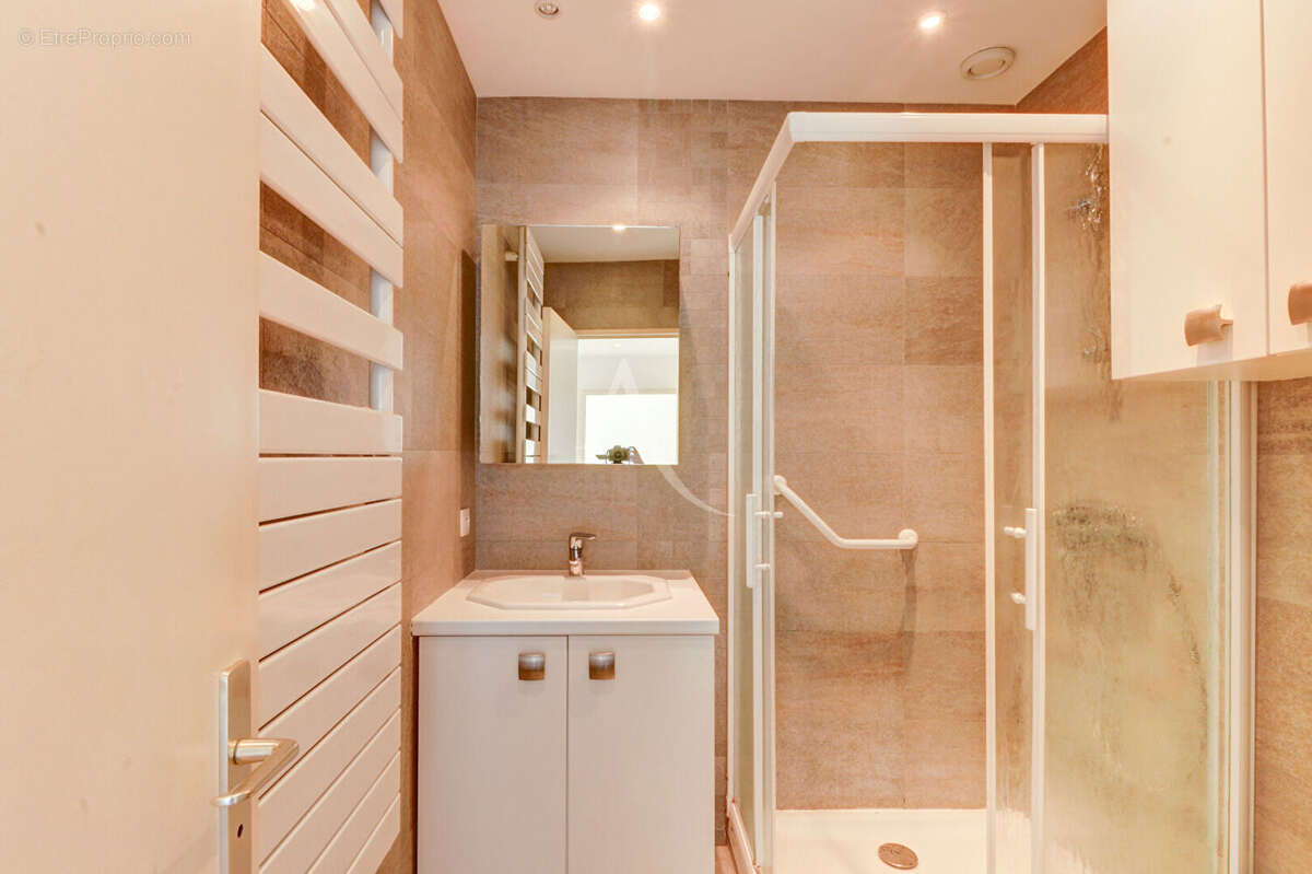 Appartement à MANDELIEU-LA-NAPOULE