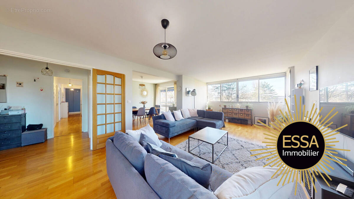 Appartement à VELIZY-VILLACOUBLAY