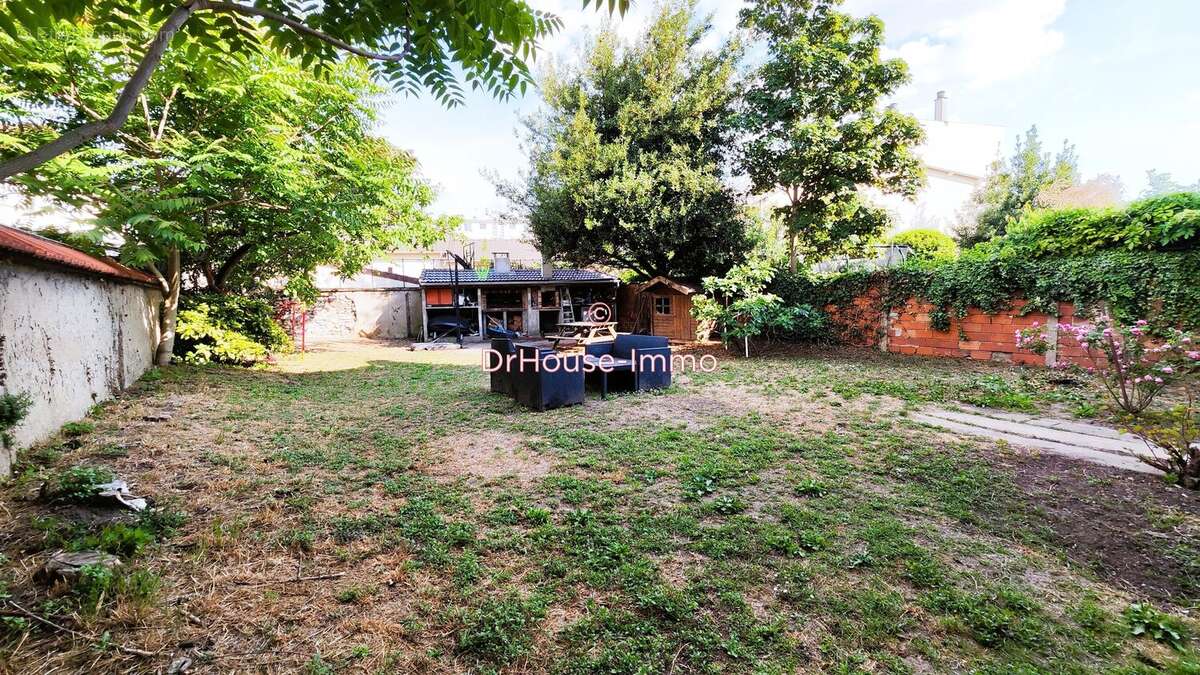 Maison à SAINT-MAUR-DES-FOSSES