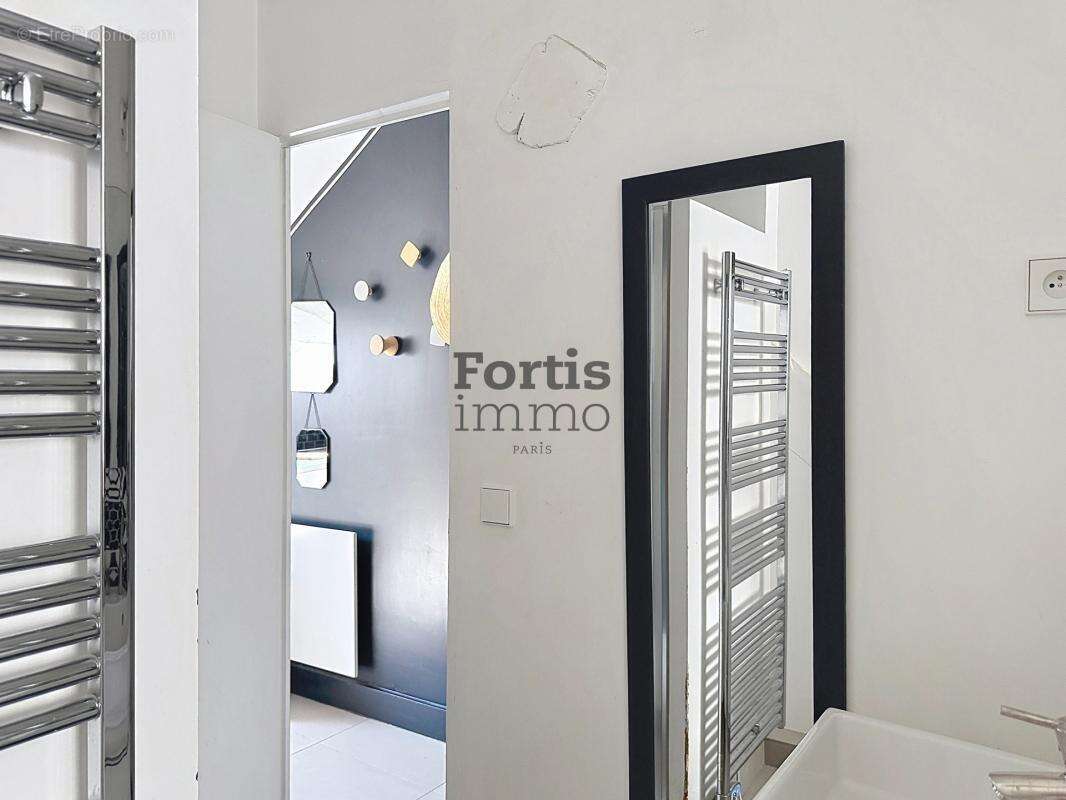 Paris 1 - louvre / palais royal - studio en dernier etage - photo 9
