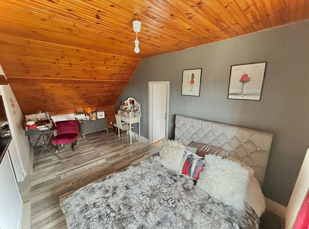 Maison à GOUSSAINVILLE