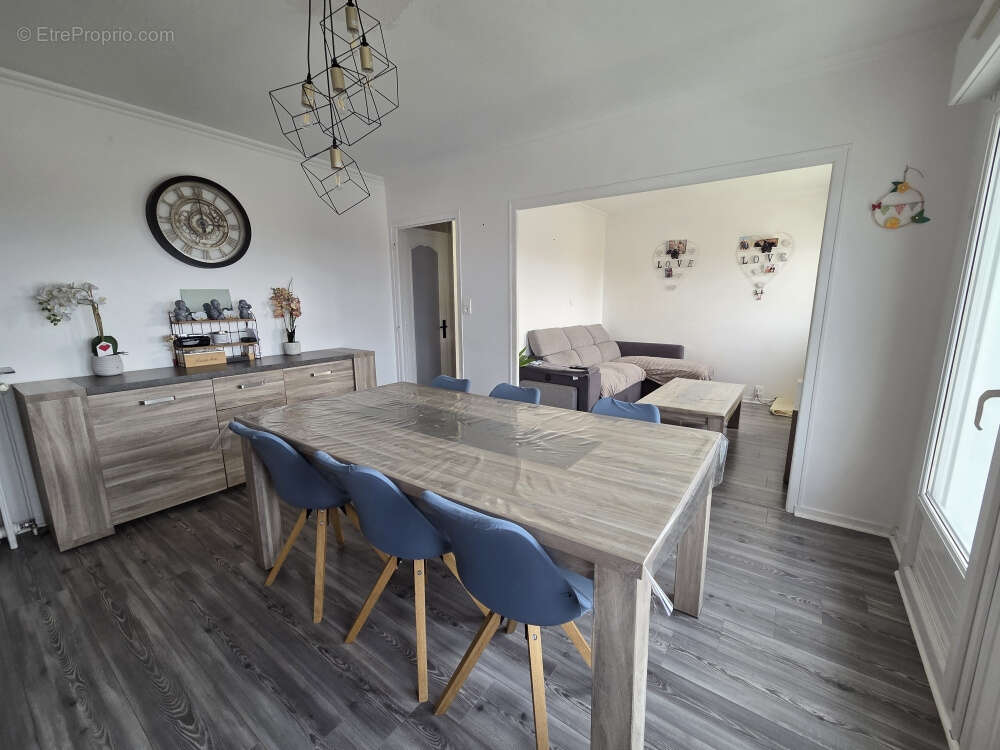 Maison à SAINT-JUNIEN