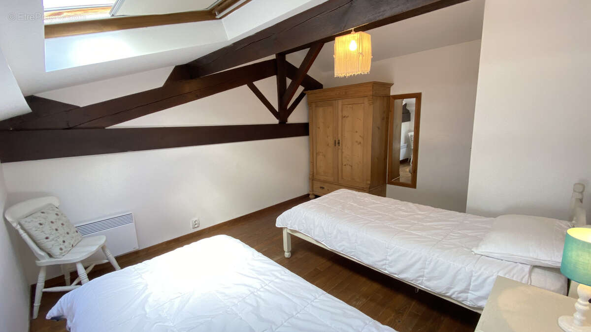 Maison à MORTAGNE-SUR-GIRONDE