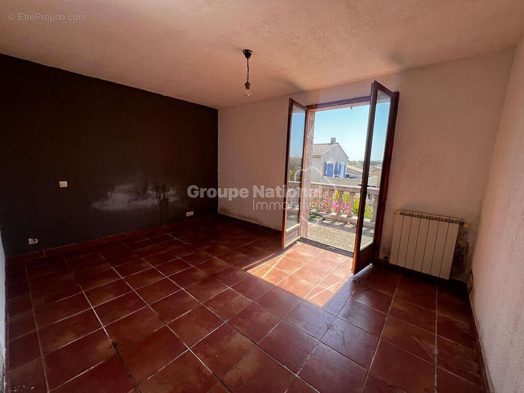 A SAISIR ! VILLA A RENOVER 4 chambres garage piscinable - photo 11