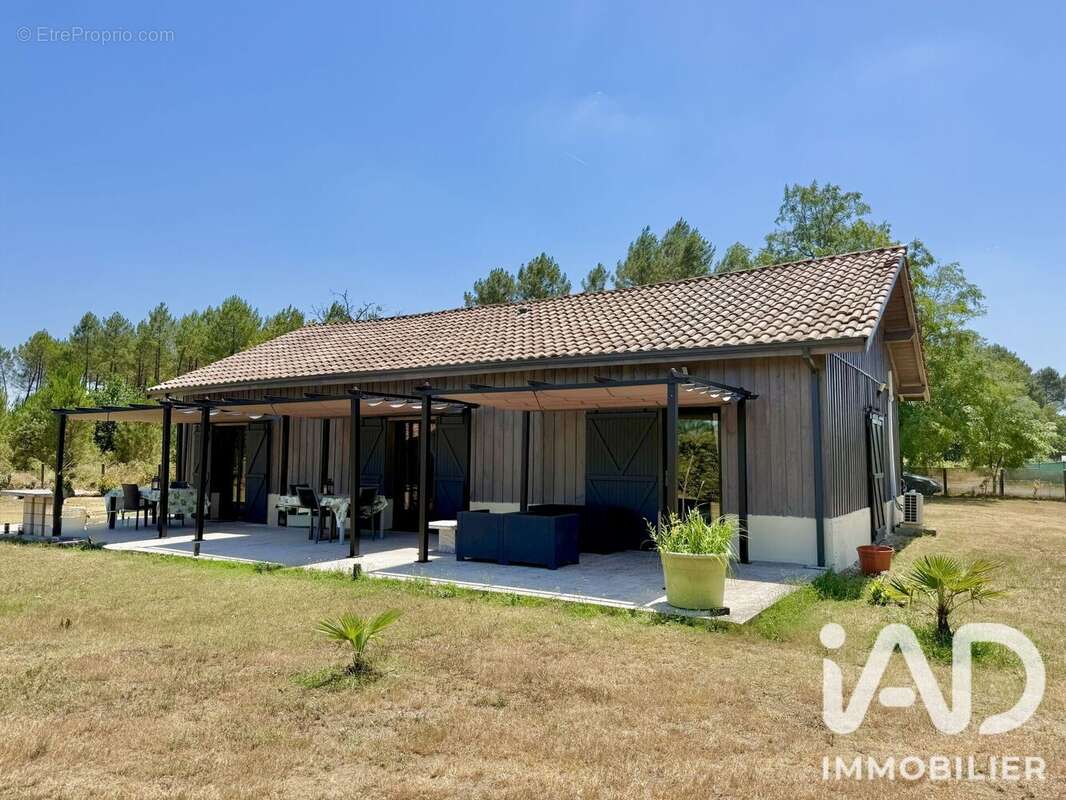 Maison 98 m² à Saugnacq-Et-Muret  - photo 2