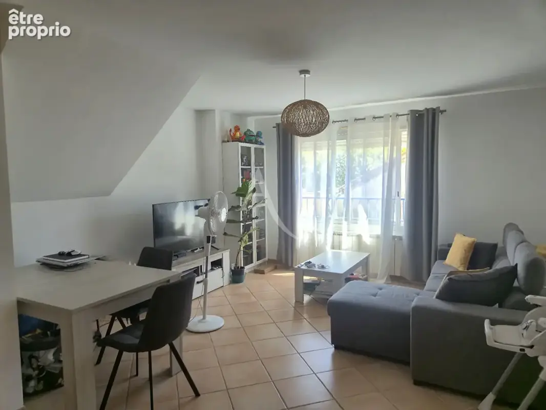 Appartement à LA CRAU