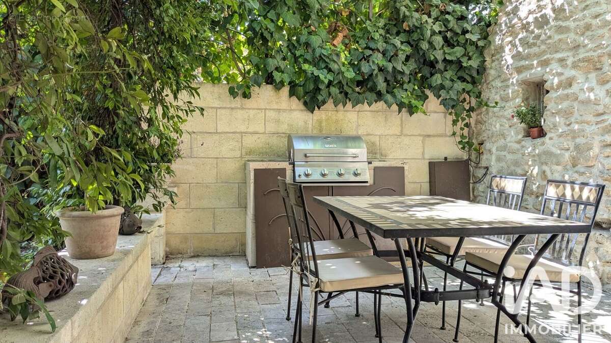 Photo 9 - Maison à L'ISLE-SUR-LA-SORGUE