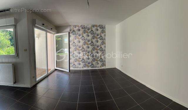 Appartement à PLOMBIERES-LES-DIJON