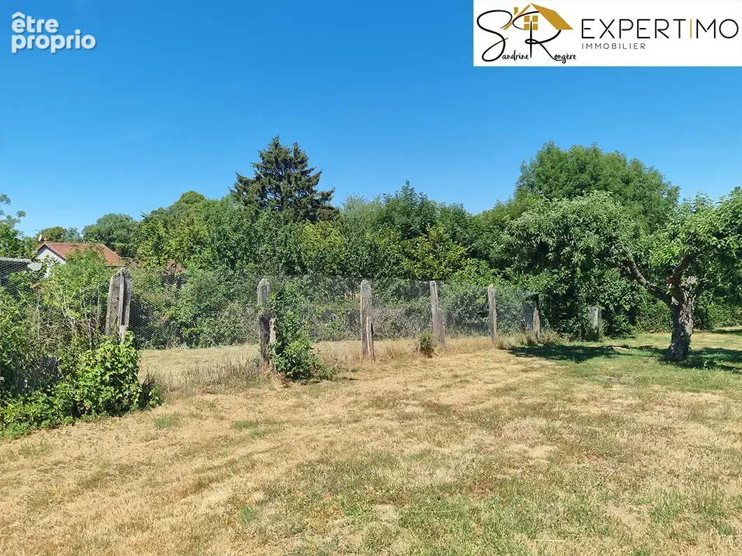 Maison de 110 m2 sur terrain de 2021 m2 63700 LA CROUZILLE - photo 5