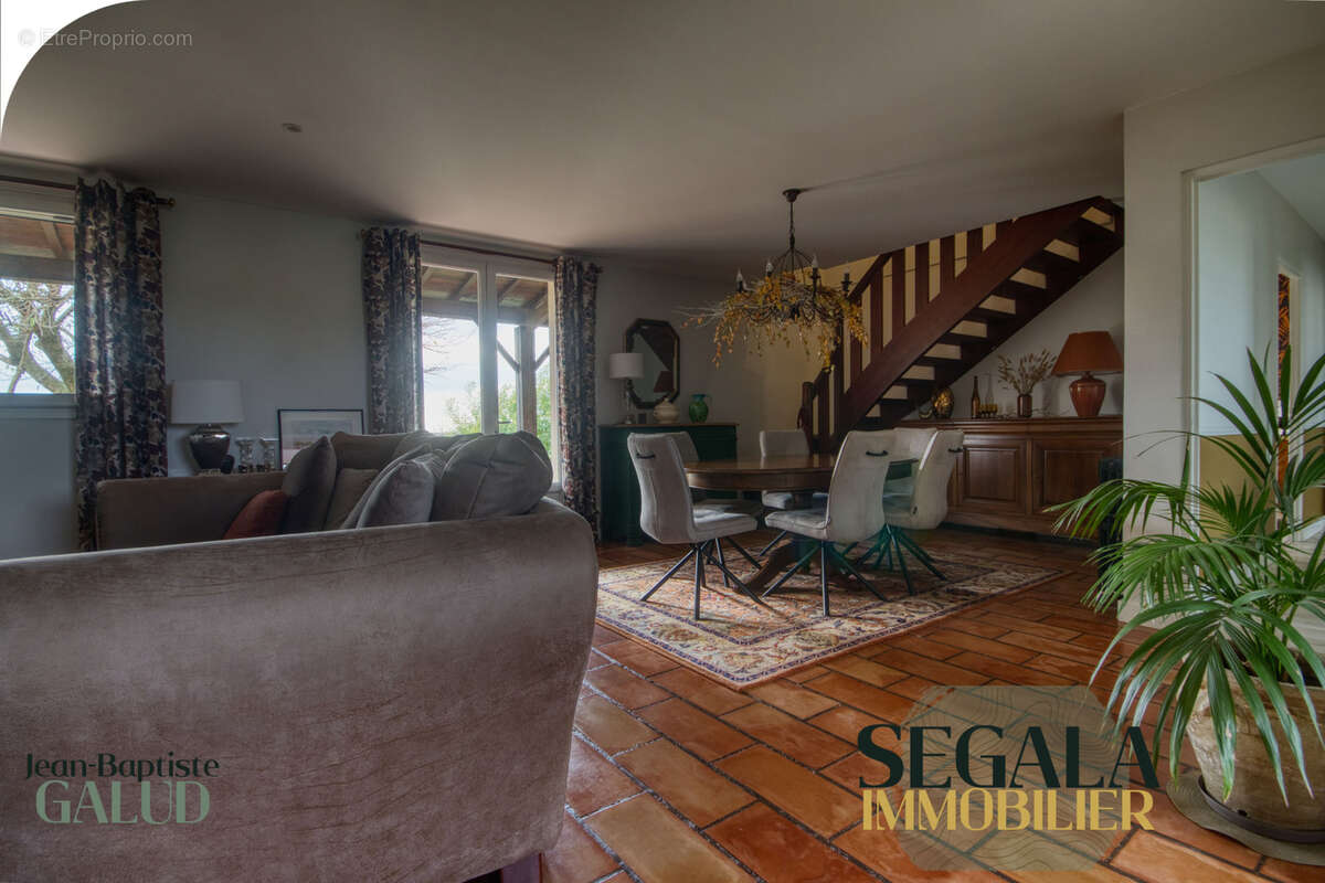 Maison 183 m2 sur 6171 m2 de terrain plat - photo 11