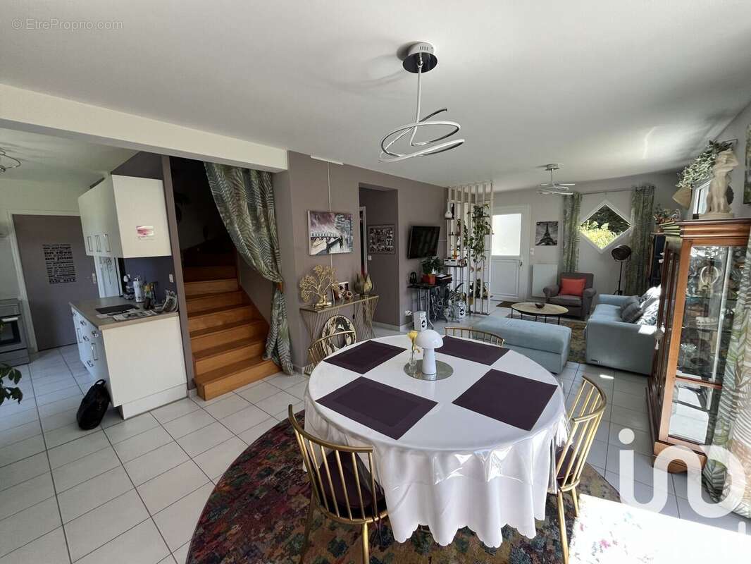 Photo 5 - Maison à SAINT-GERMAIN-EN-COGLES