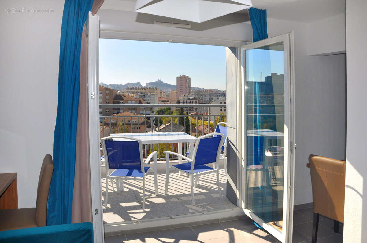 Appartement à MARSEILLE-5E