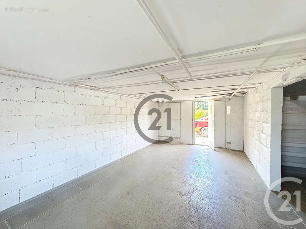 Maison 81 m² à Villeneuve-Sur-Yonne  - photo 10