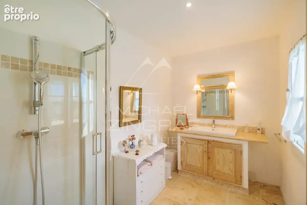 Propriété rare à la vente - mas renové - photo 10