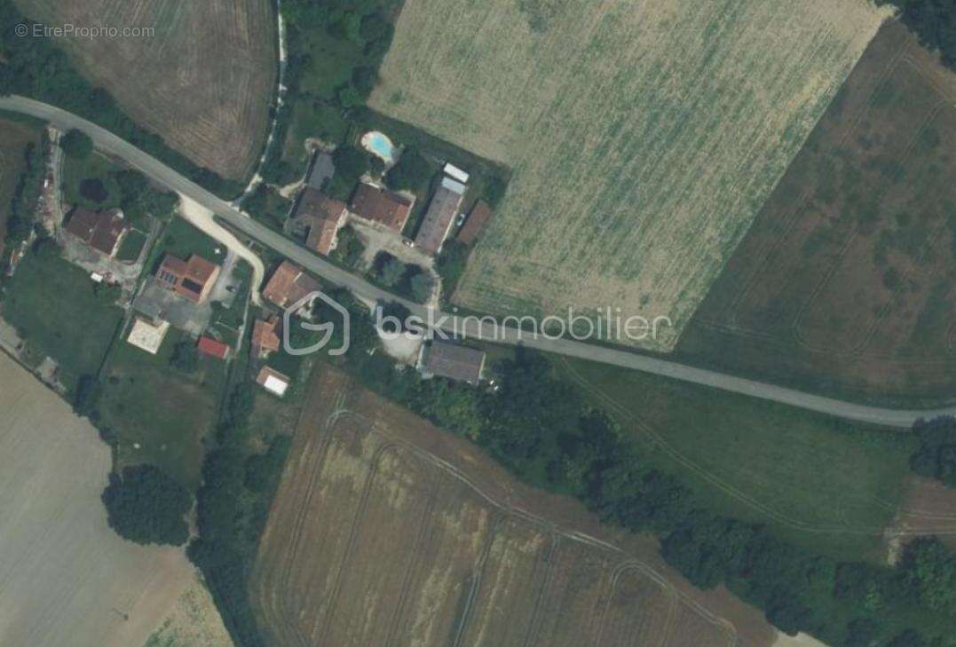 Terrain à LA ROMIEU