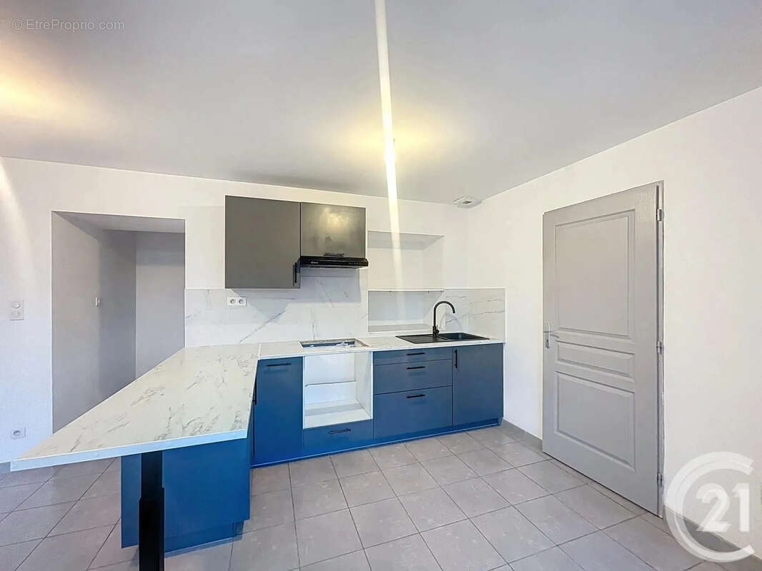Appartement à REPLONGES