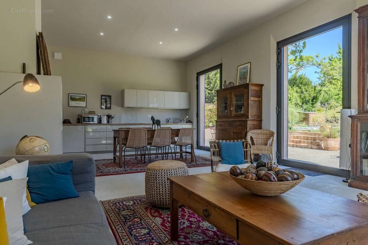 Maison à ROQUEFORT-LA-BEDOULE