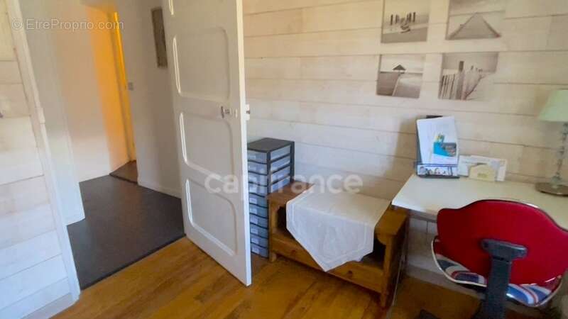 Maison à SAINT-MARTIN-DE-LA-PORTE