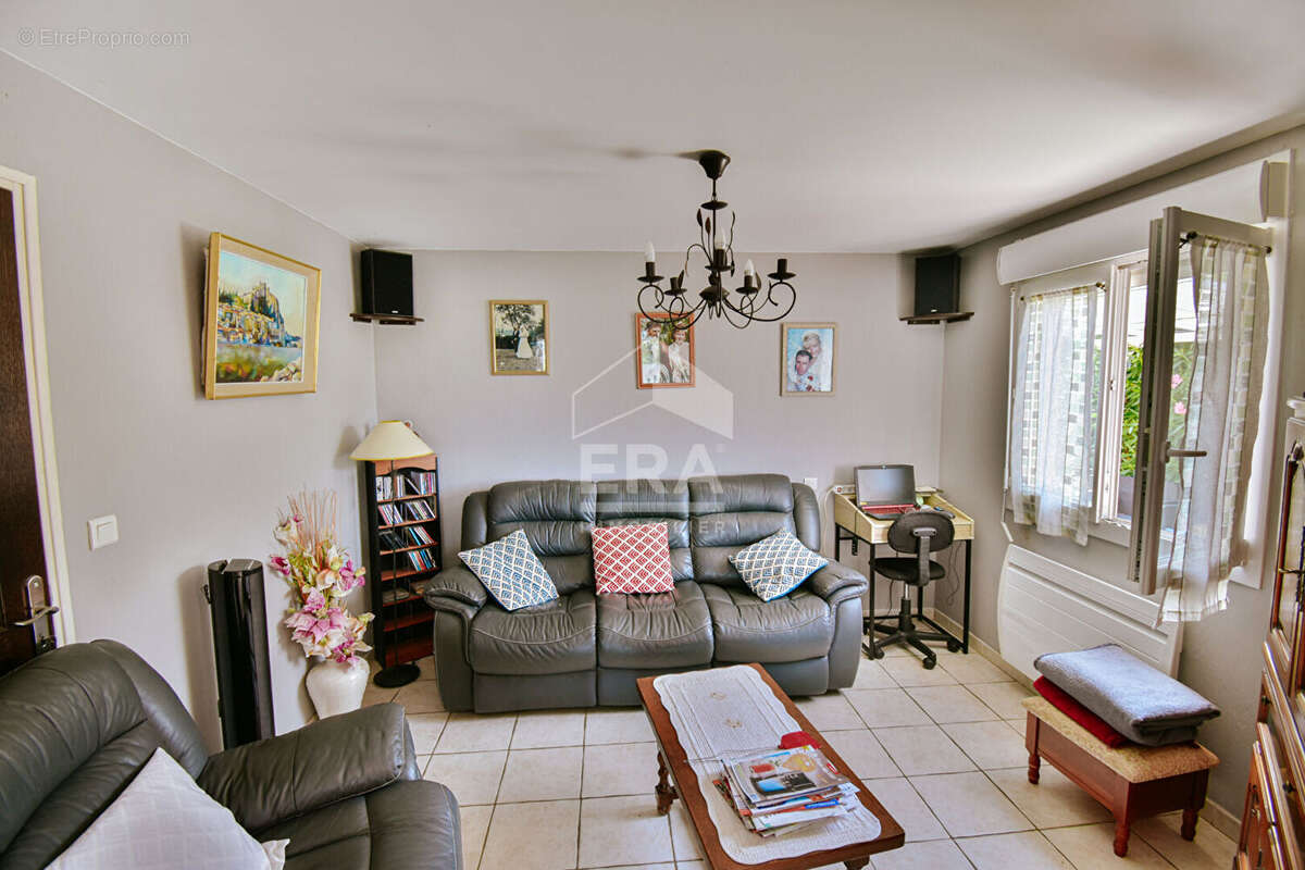 Maison à L&#039;ESCALE