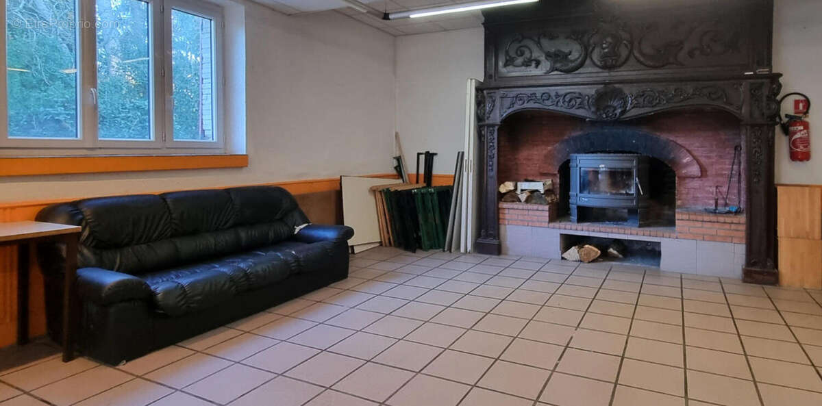 salon communaux - Maison à SAISSAC