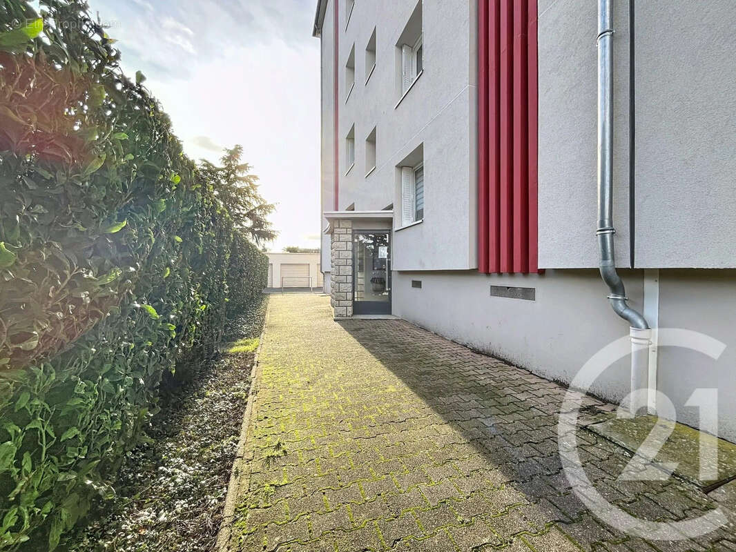 Appartement à PONT-EVEQUE