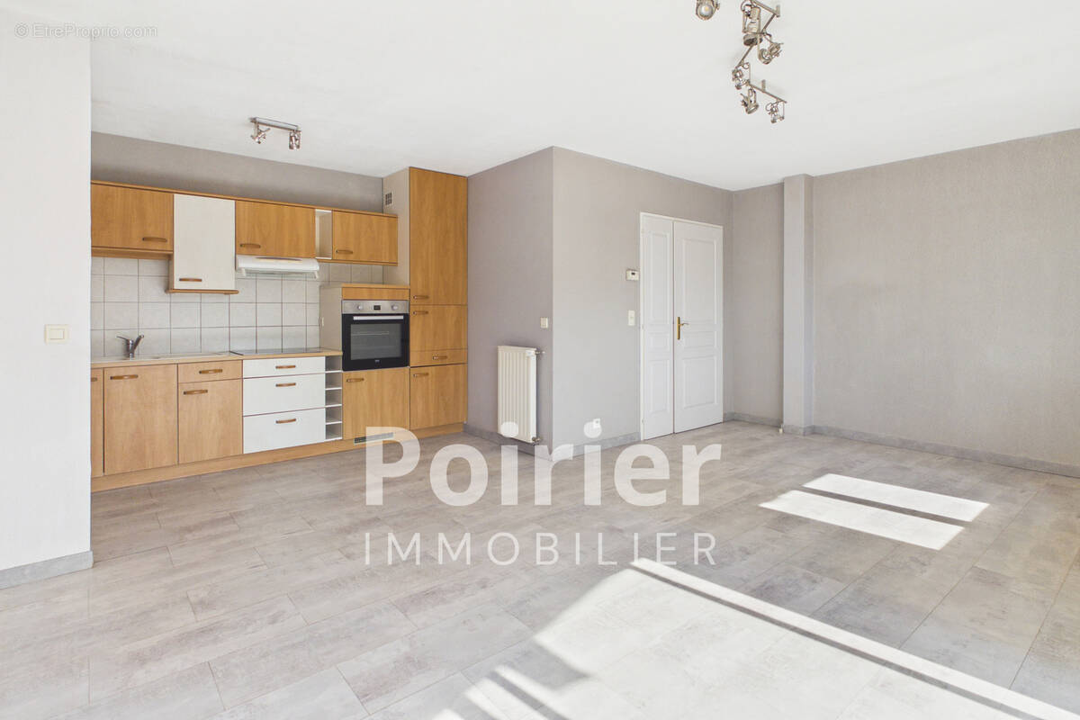 Appartement à DOUVAINE
