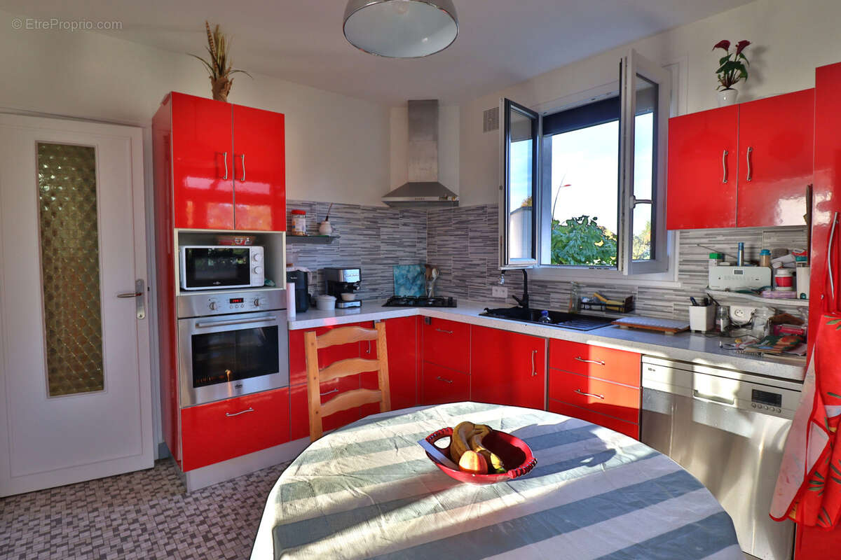 Maison à SAINT-PARRES-AUX-TERTRES