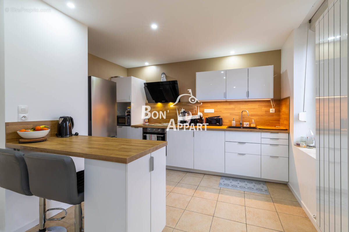 Appartement à MONTOIS-LA-MONTAGNE