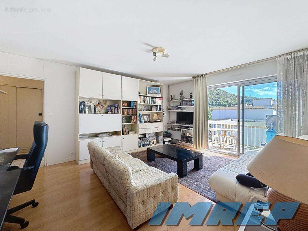 Appartement à MARSEILLE-9E