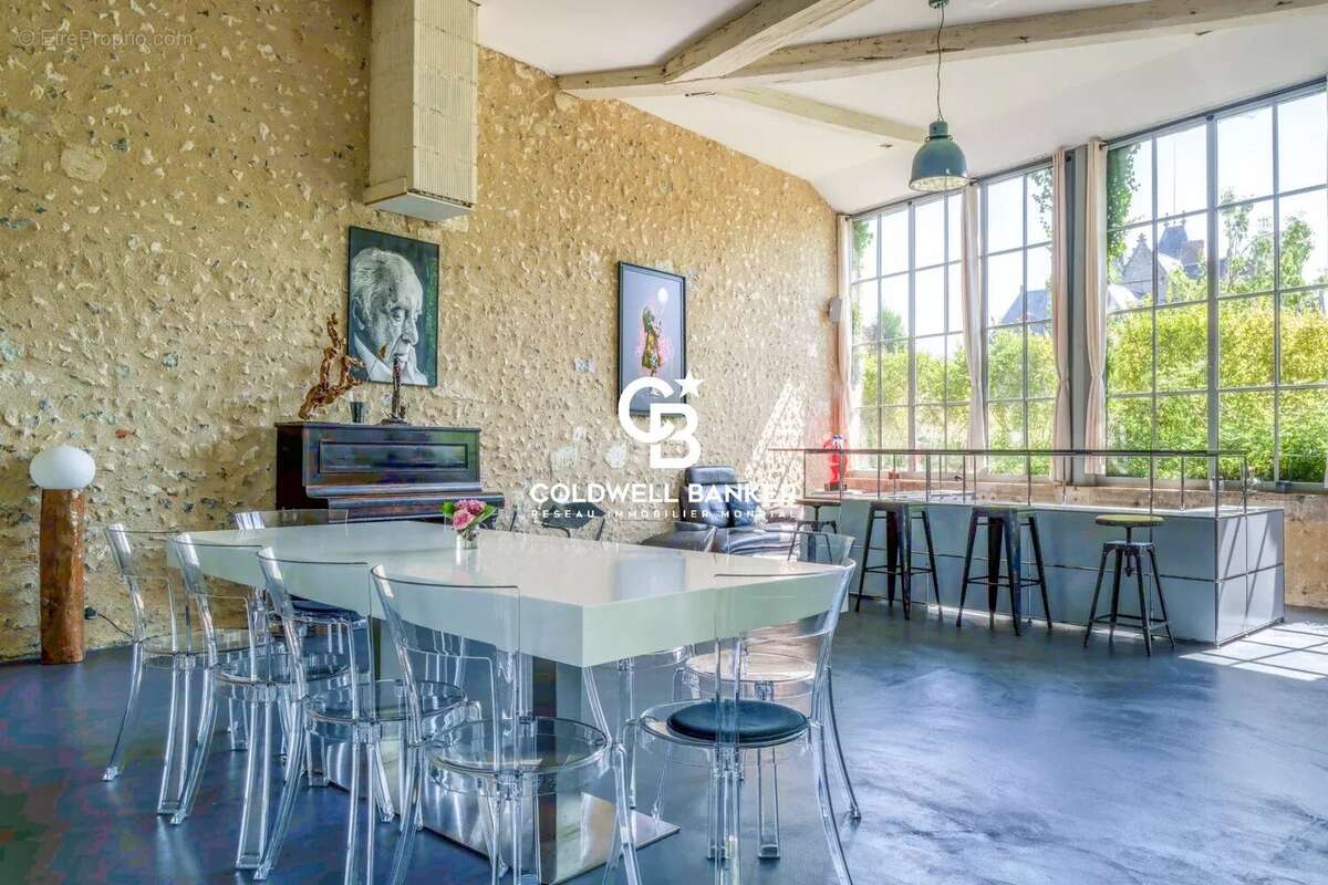 Maison à VERNOU-SUR-BRENNE