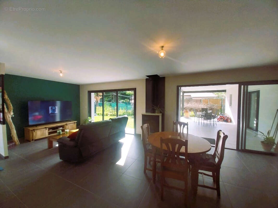 Maison à BELIN-BELIET