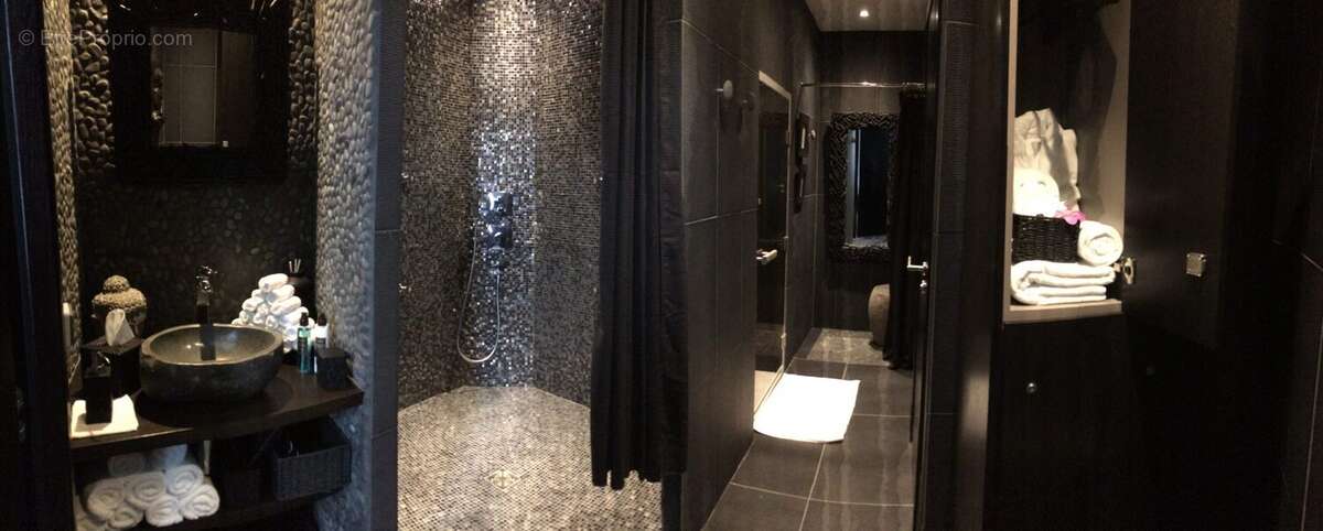 Commerce à SAINT-GENIS-POUILLY