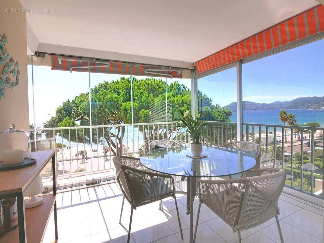 Appartement à CANNES