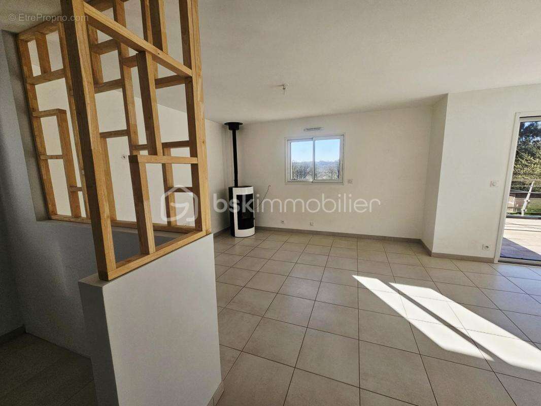 Maison à LA GACILLY