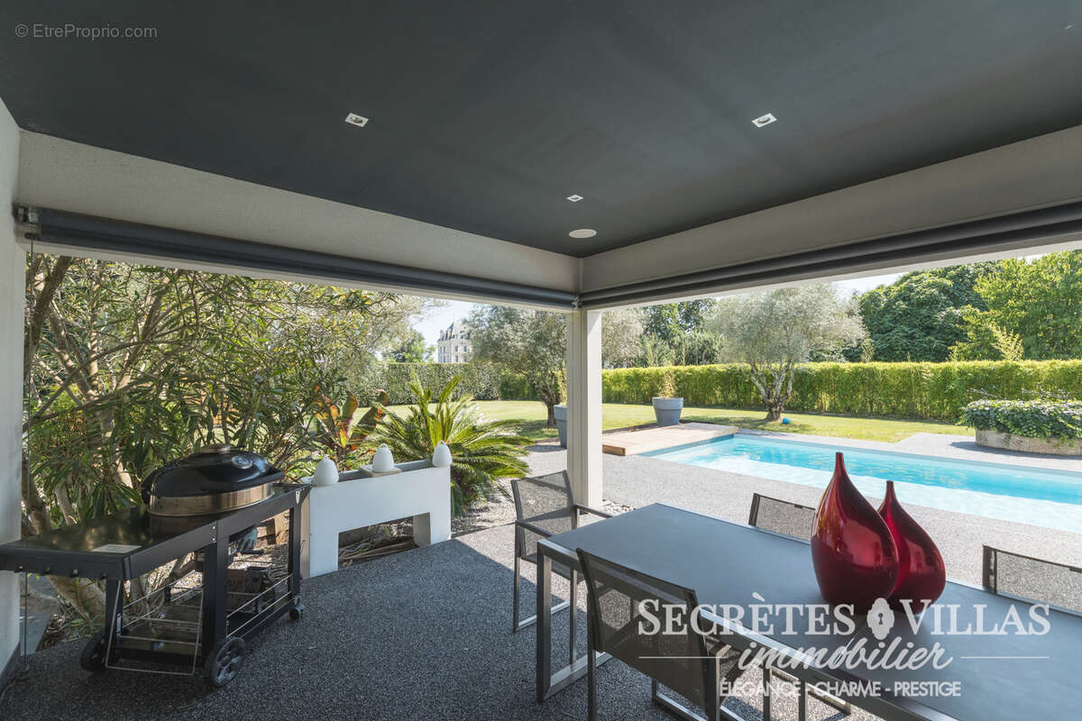 Bouliac villa contemporaine 287m2 avec vue et s/sol 150m2 - photo 3