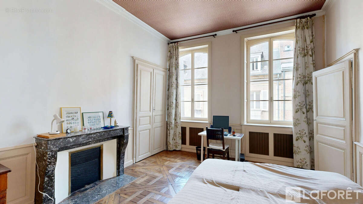 Maison à MOULINS
