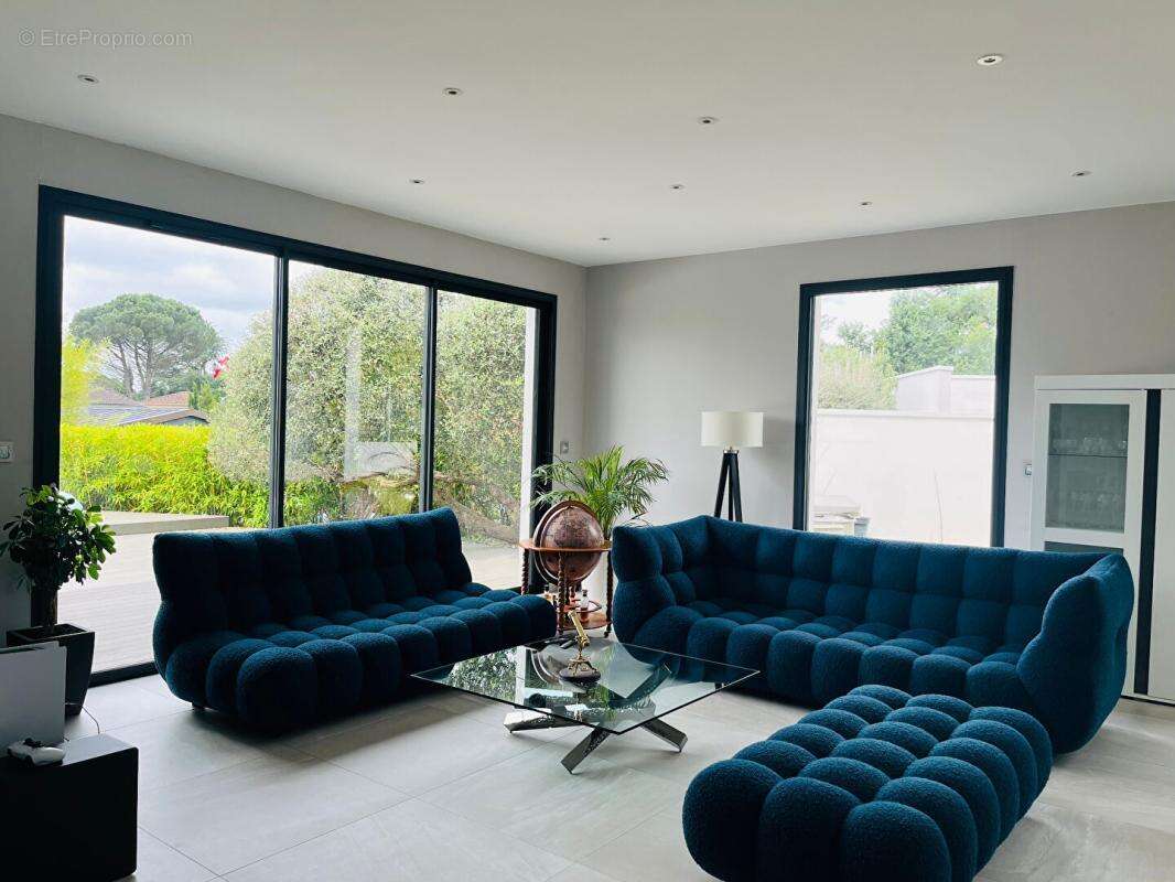 Villa contemporaine à Balma 210 m2, avec piscine et jacuzzi - photo 7