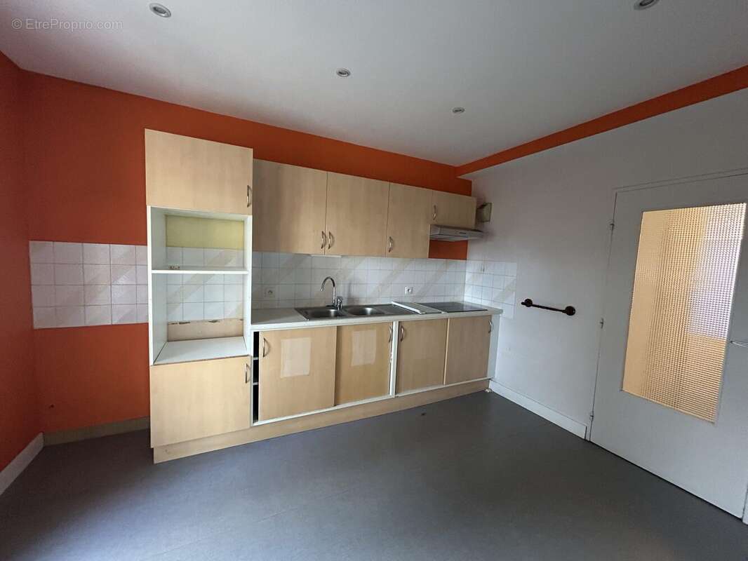 Appartement à PRIVAS