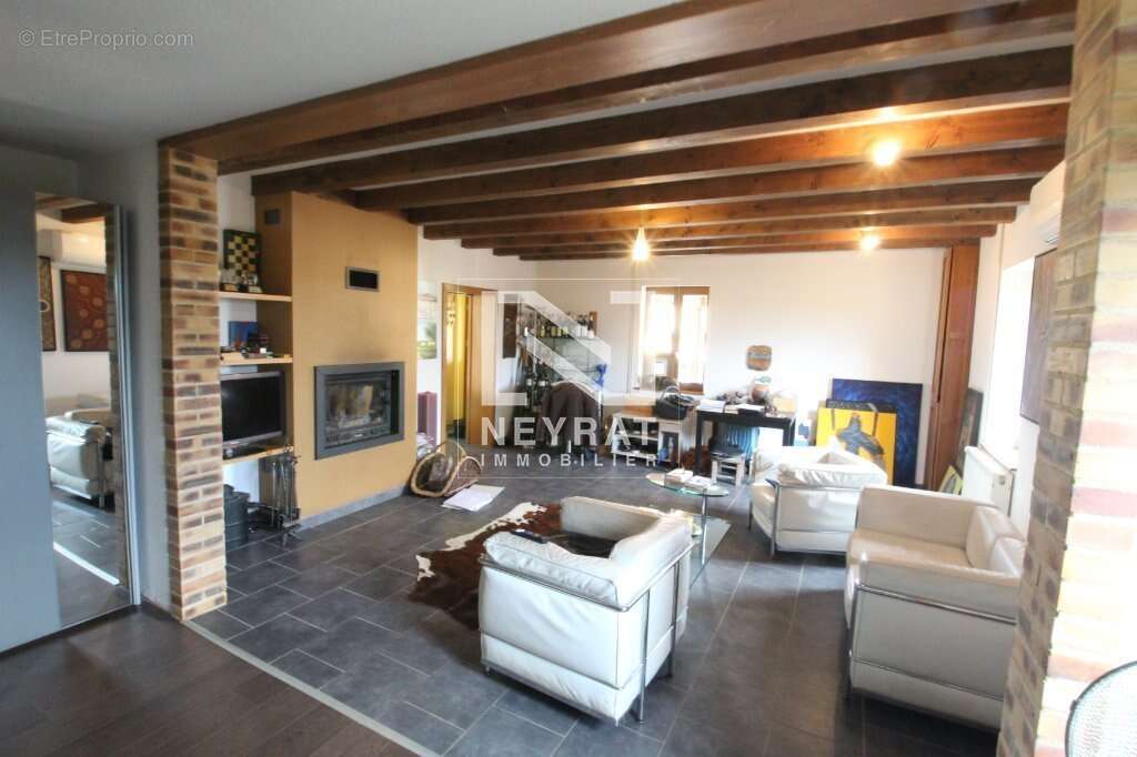 Maison à LONS-LE-SAUNIER