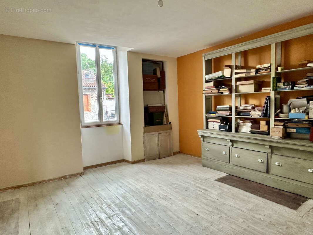 Maison à BLAYE-LES-MINES