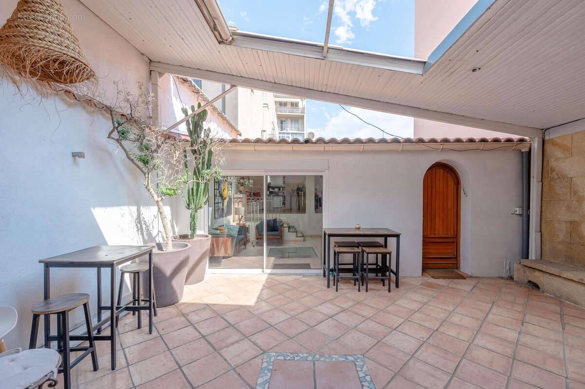 Maison à MARSEILLE-4E