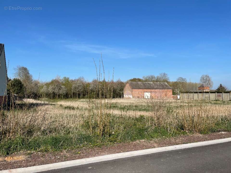 Terrain à RUMAUCOURT