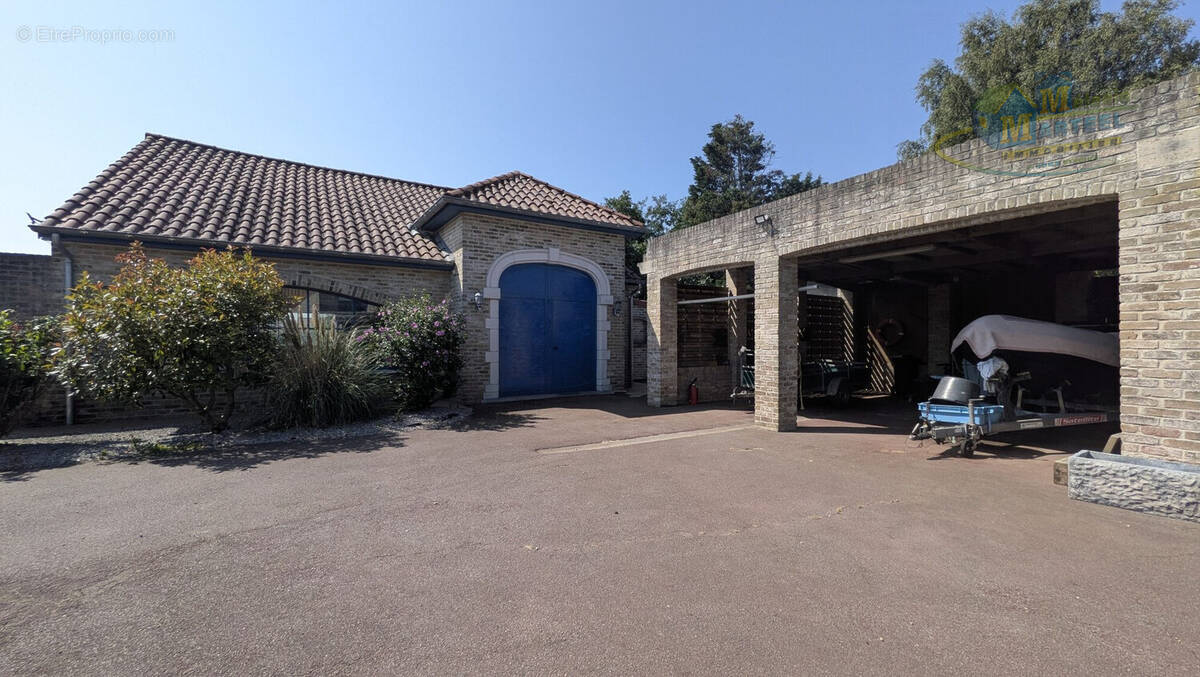 Maison à GHYVELDE