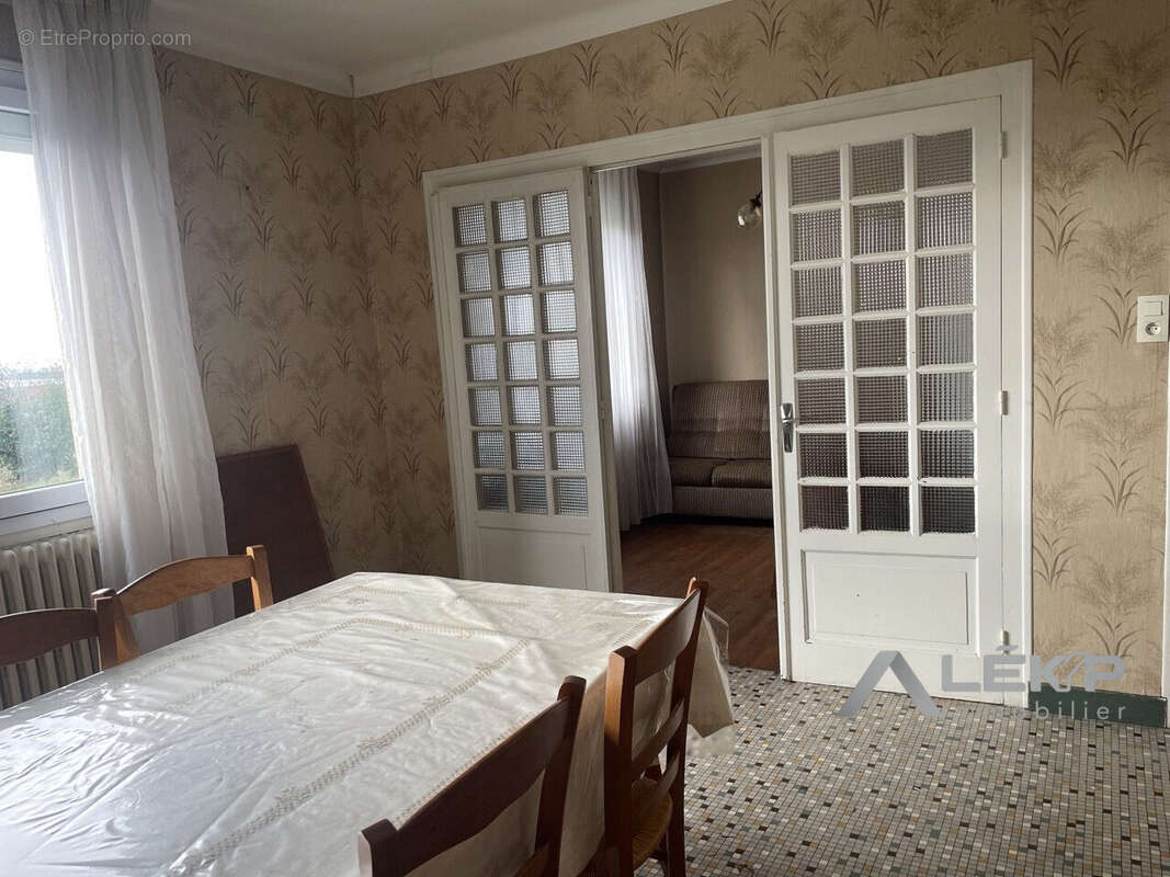 Maison à LES HERBIERS