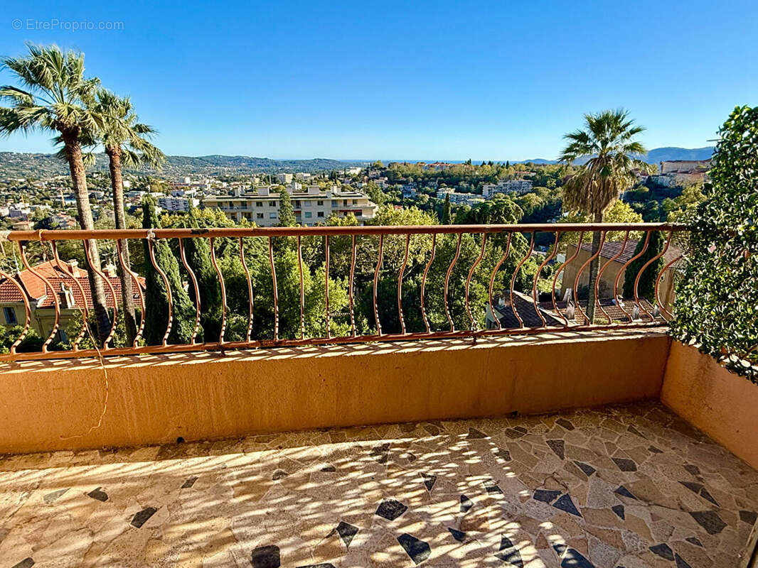 Appartement à GRASSE