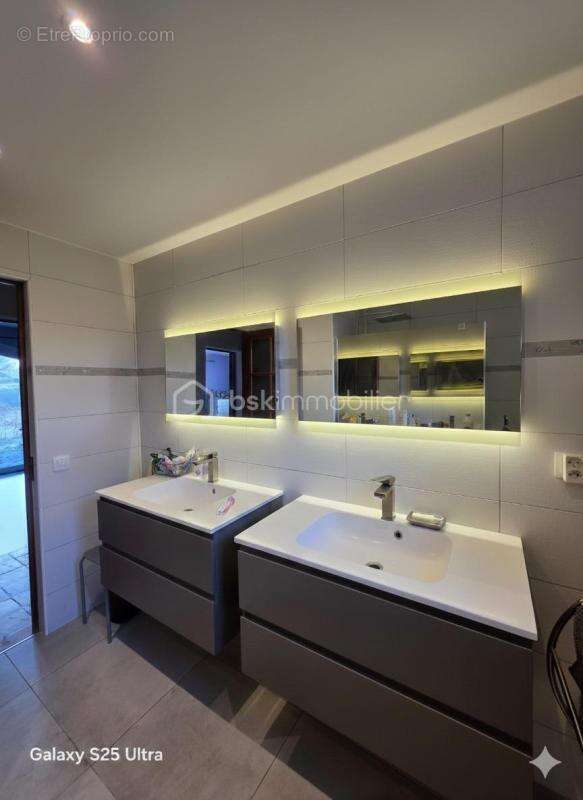 Commerce à TOURRETTES