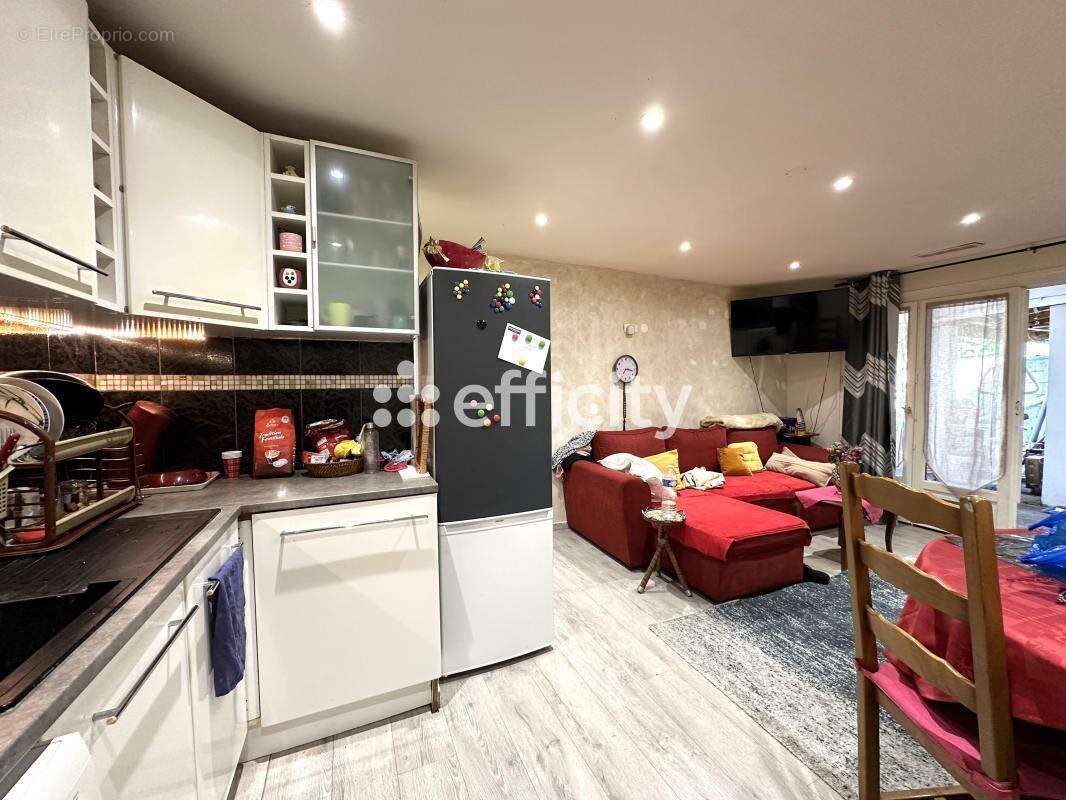 Maison à LE BLANC-MESNIL