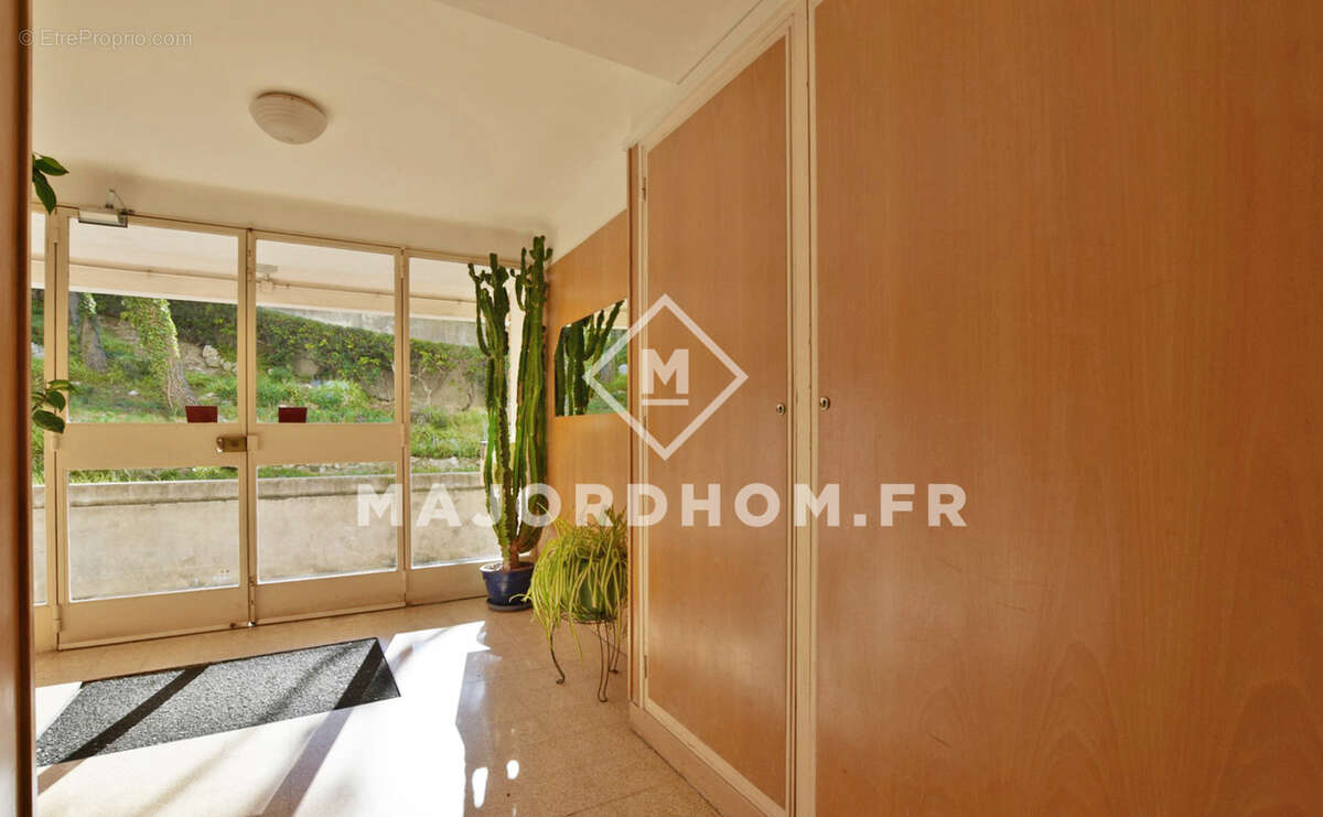 Appartement à MARSEILLE-7E