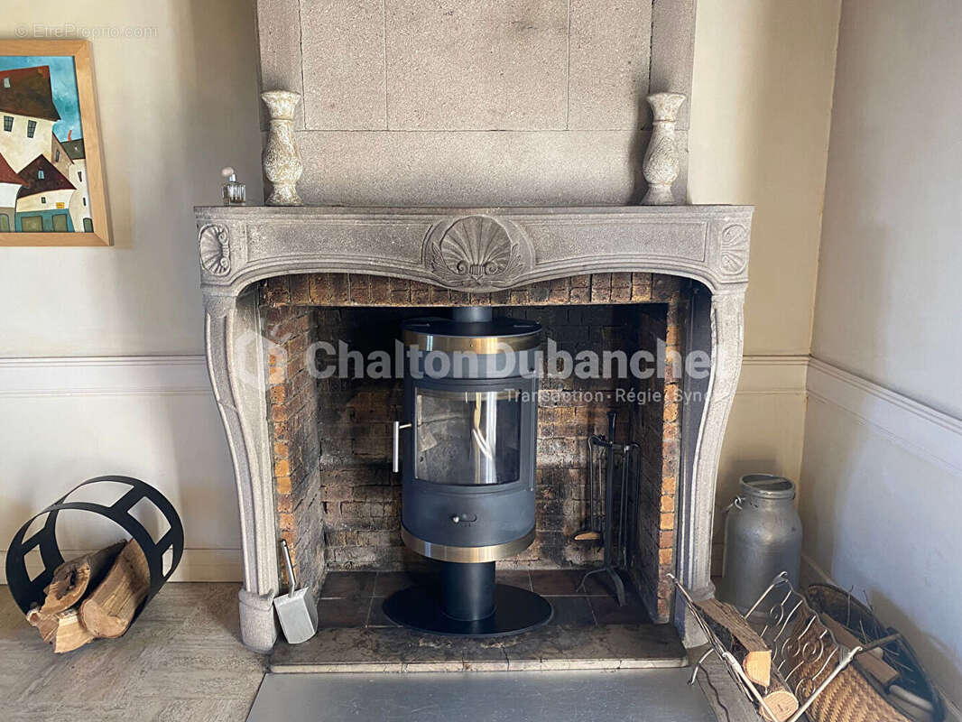 Maison à VEAUCHETTE