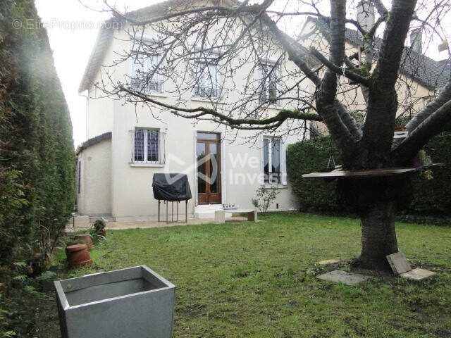 Maison à LE BLANC-MESNIL